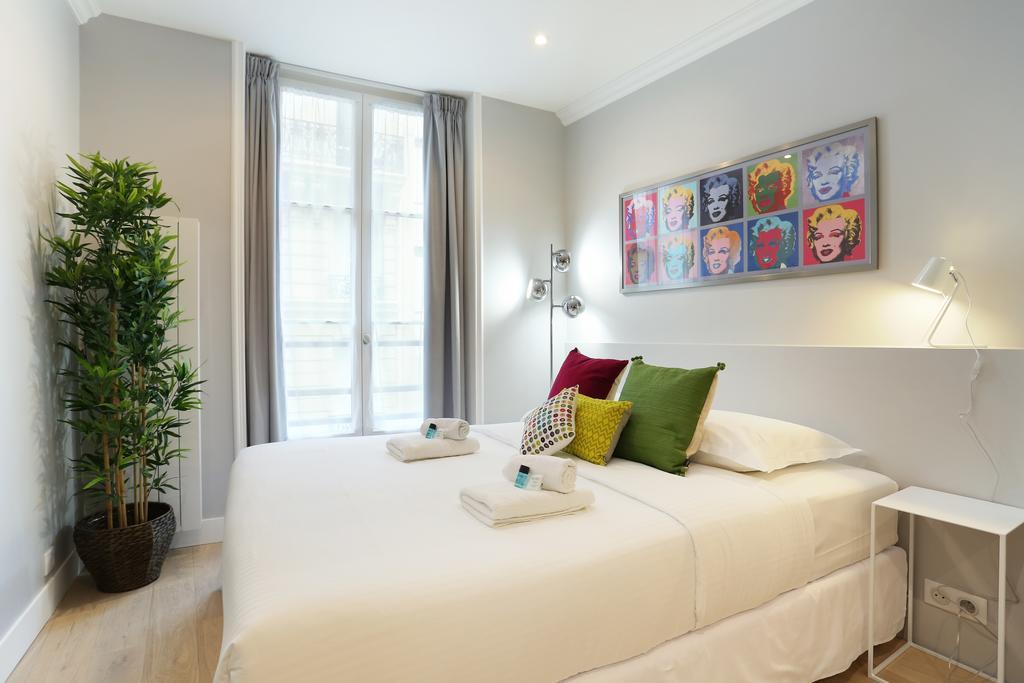 Résidence Blanche Paris Extérieur photo